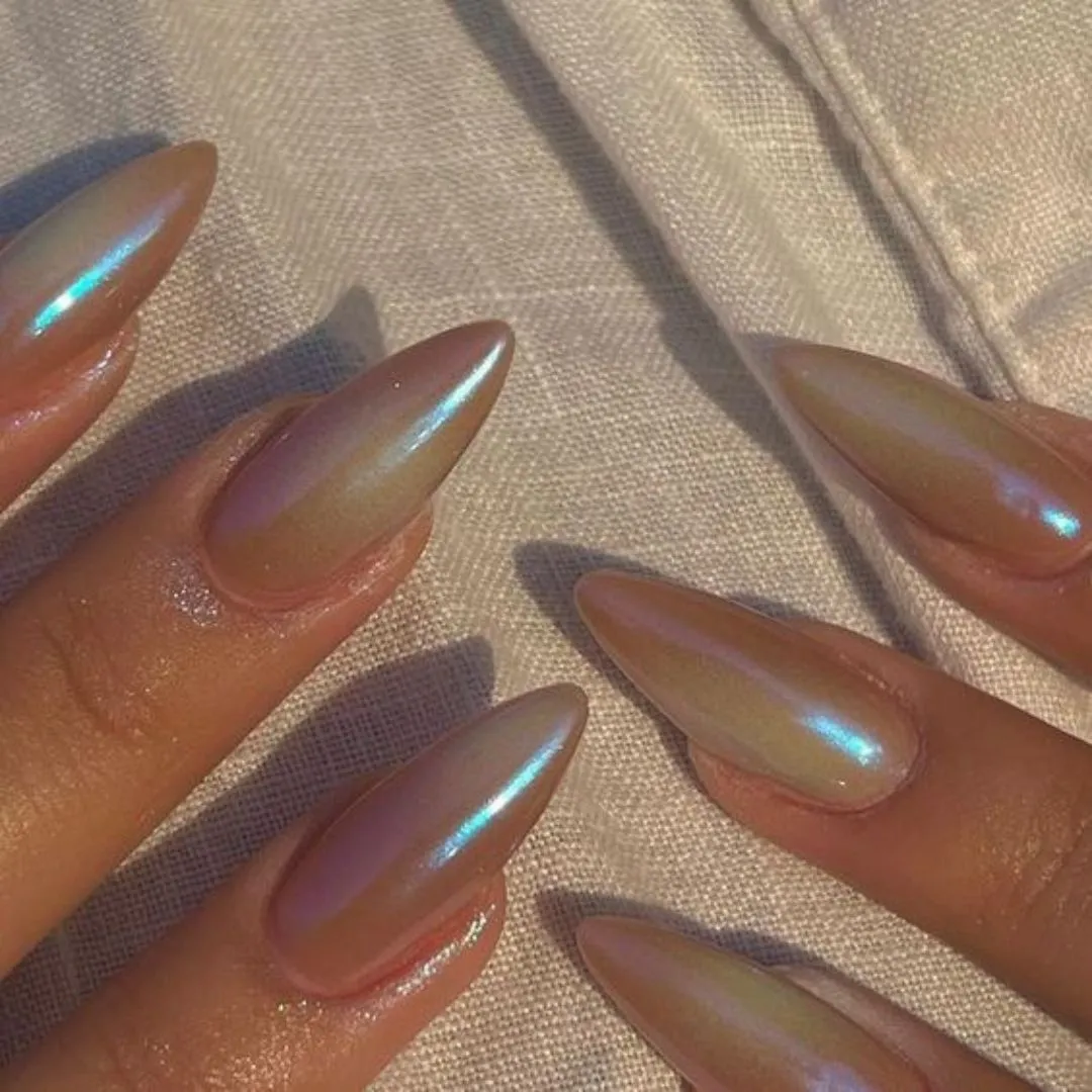 chrome-gradient-nails