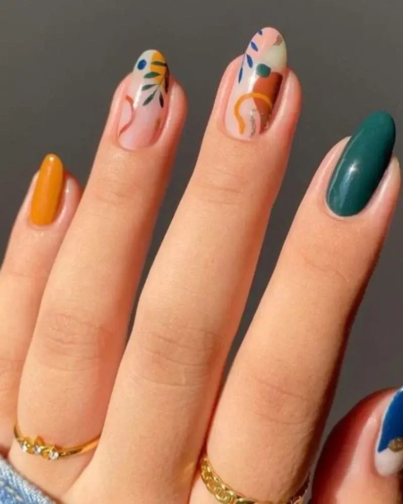 abstract-nail-art-floral-patterns 