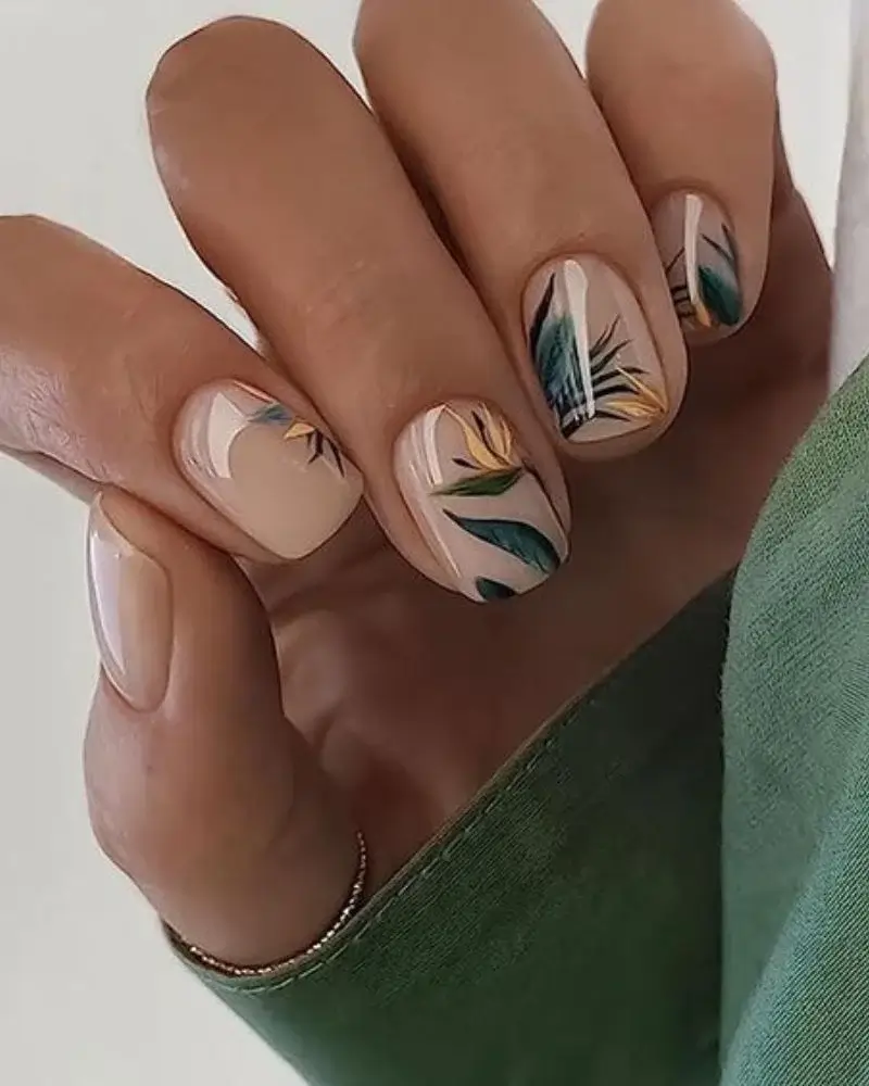 abstract-nail-art-tropical-patterns 