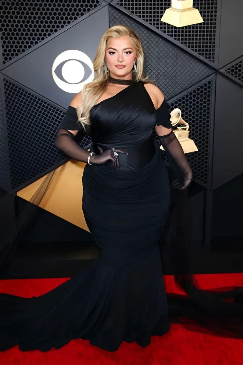 grammys-2024-red-carpet-bebe-rexha